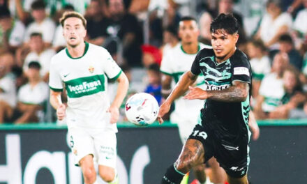 Elche empata con gol tardío ante Real Betis en su regreso a La Liga