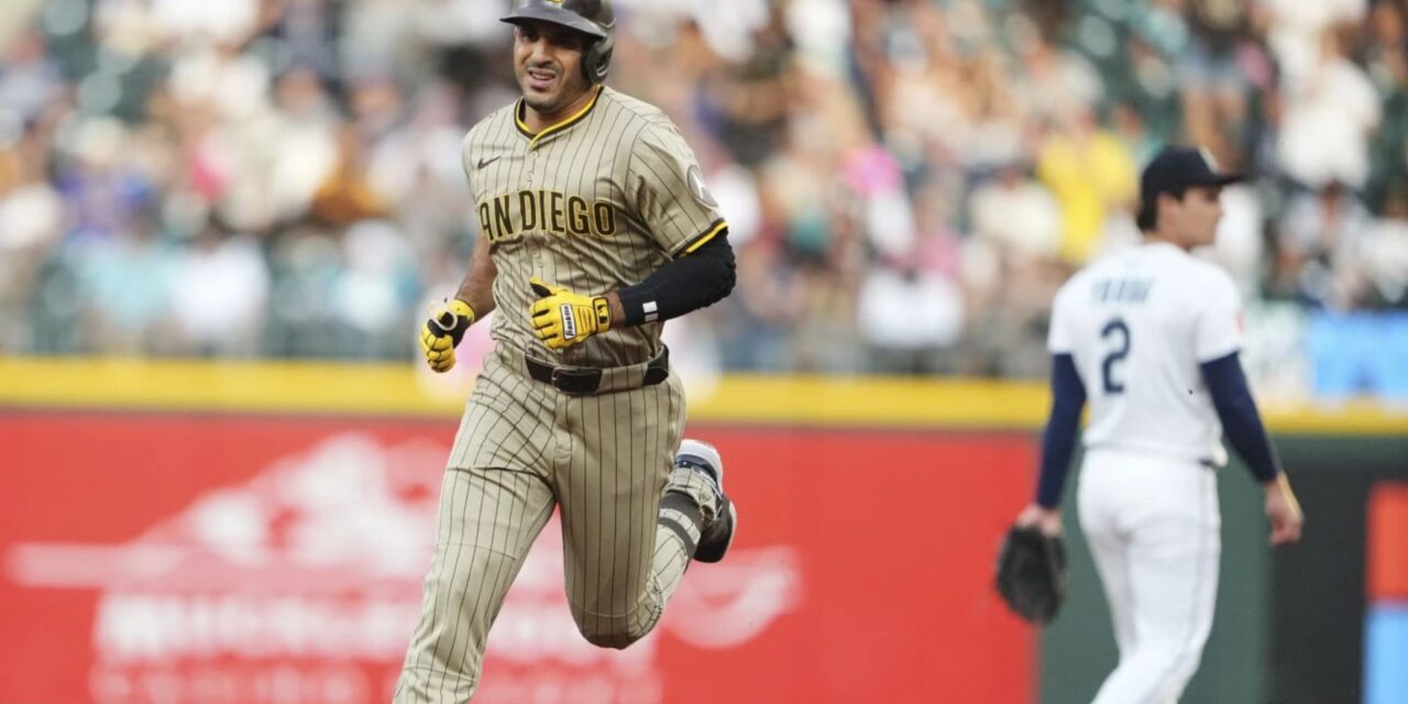 Grand slam de Laureano lleva a Padres a victoria 7-6 sobre Marineros