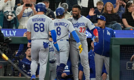 Kiké Hernández conecta jonrón de 2 carreras y Dodgers superan 3-2 a Marineros