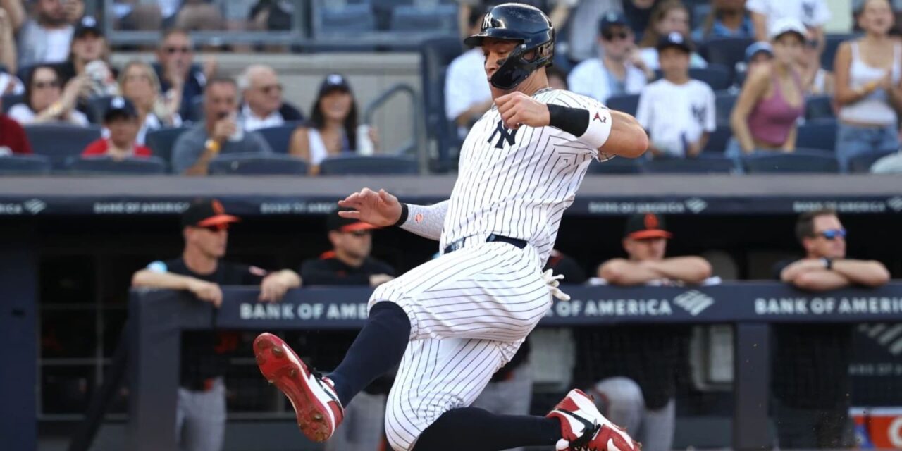 Los Yankees quedan segundos detrás de los Blue Jays en la División Este de la Liga Americana a pesar de vencer a los Orioles 3-2