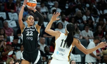 Wilson anota 25 puntos y las Aces igualan la serie de semifinales de la WNBA 1-1 sobre las Fever.