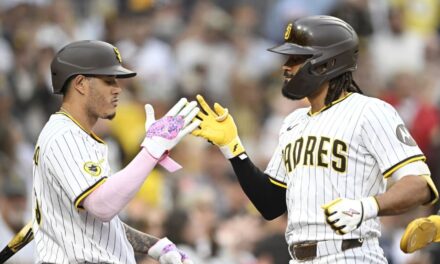 Jonrón de 2 carreras de Tatis inicia racha de 4 cuadrangulares; Padres apalean 11-3 a Rockies