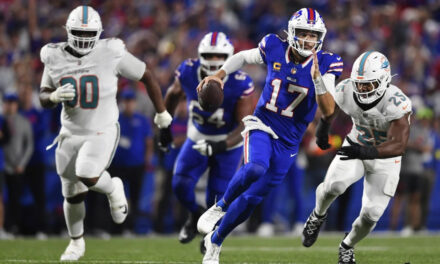 3 pases de touchdown de Josh Allen y la intercepción de Terrel Bernard aseguran la victoria de los Bills por 31-21 sobre los Dolphins