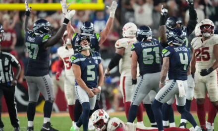 Jason Myers anota gol de campo de 52 yardas al final y Seahawks superan 23-20 a Cardinals