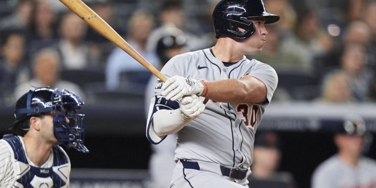 Tigres anotan 9 carreras en la 7ma y aplastan 12-2 a Yankees