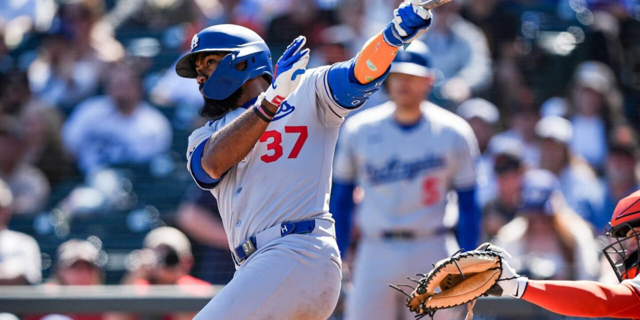 Hernández logra cuatro hits en victoria 10-2 de Dodgers y Gigantes se rezagan en carrera por comodín