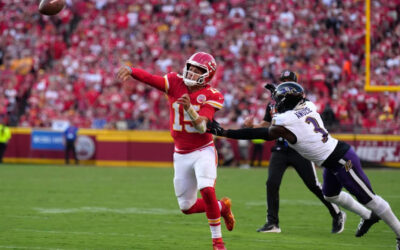 Mahomes brilla para Chiefs, Jackson se suma a lesiones en Ravens y Kansas City gana 37-20