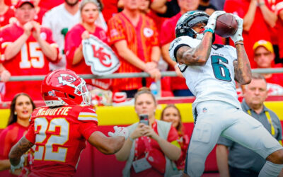 La defensa de los Eagles brilla en revancha del Super Bowl cuando Filadelfia vence a los Chiefs