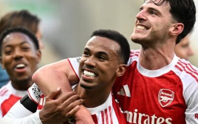 Arsenal saca triunfo ante Newcastle y se acerca al Liverpool, líder de la Liga Premier