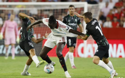 Elche empata en Sevilla y sigue invicto en La Liga