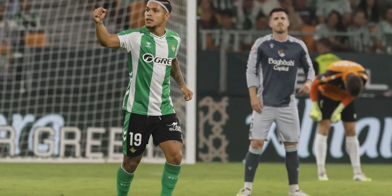 El Betis recupera la buena senda y la Real sigue perdida