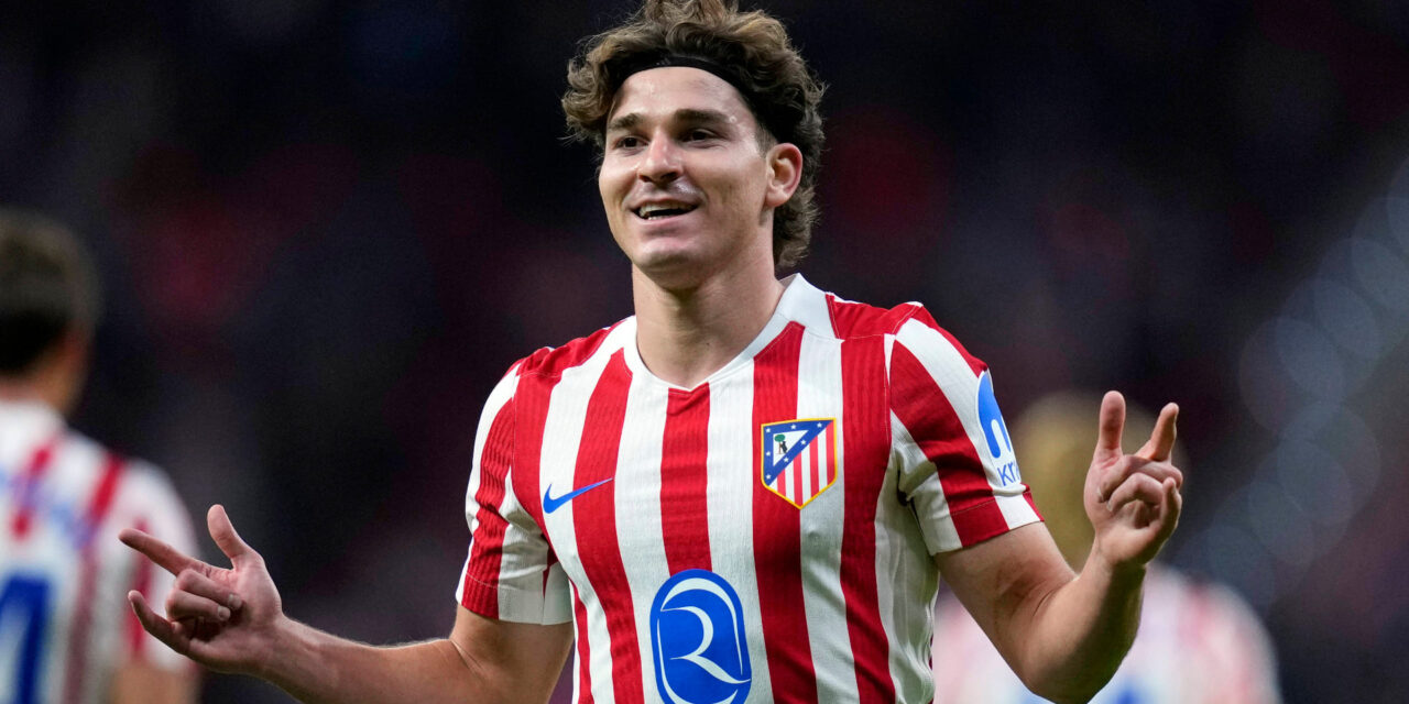Julián Álvarez anota triplete y Atlético de Madrid supera 3-2 a Rayo Vallecano en La Liga