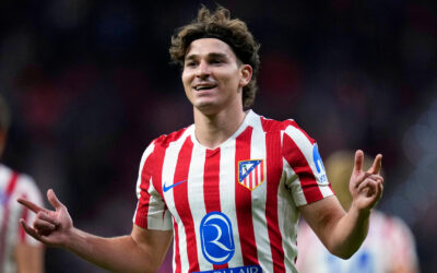 Julián Álvarez anota triplete y Atlético de Madrid supera 3-2 a Rayo Vallecano en La Liga