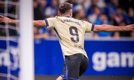 Barcelona remonta y vence 3-1 a Oviedo en La Liga española tras error del portero Joan García