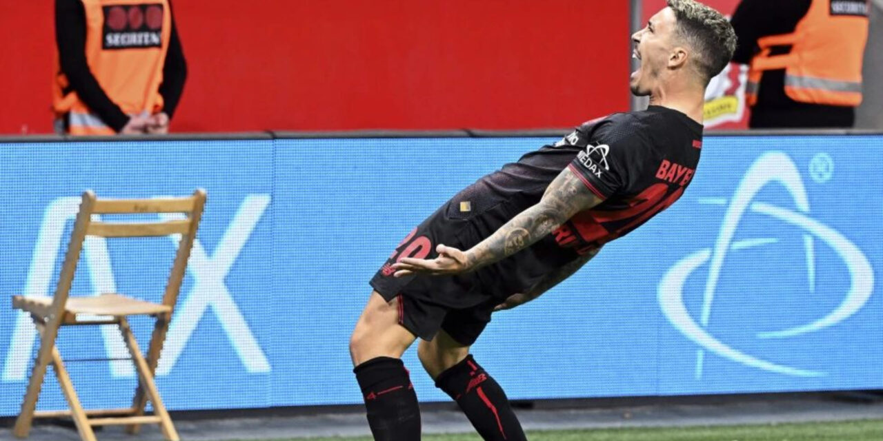 Leverkusen vence 3-1 a Frankfurt y logra su primera victoria en la Bundesliga