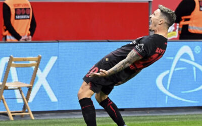 Leverkusen vence 3-1 a Frankfurt y logra su primera victoria en la Bundesliga