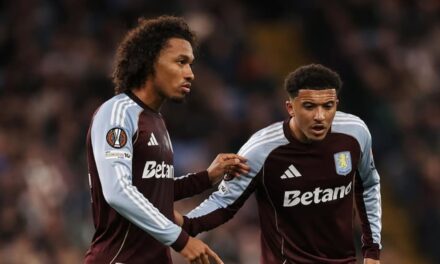 Gol temprano de McGinn le da a Aston Villa su primer triunfo de la temporada en la Liga Europa