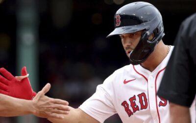 Narváez logra su primer hit como emergente y Story batea inusual jonrón en triunfo de Medias Rojas