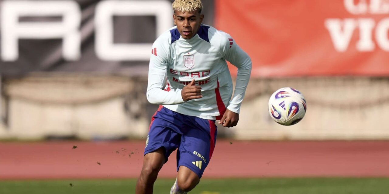 Lamine Yamal: «De lo que se debe hablar es de lo que hago dentro del campo»