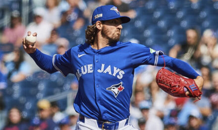 Gausman lanza juego de 2 hits y los Blue Jays derrotan a los Astros 6-0