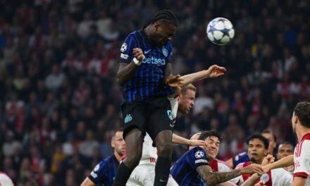  Inter de Milan derrota 2-0 al Ajax con doblete de Thuram