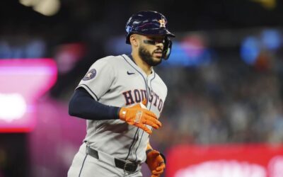 Carlos Correa conecta HR 200 y Astros vencen a Blue Jays