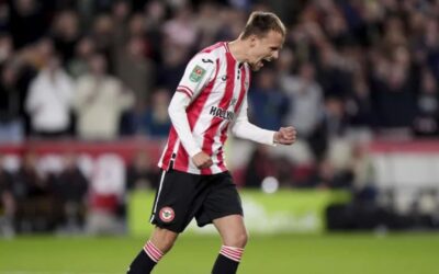 Sigue mal inicio de campaña del Aston Villa y queda fuera de la Copa de Liga