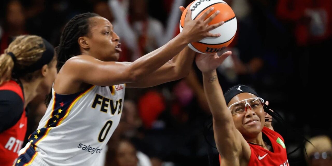Boston anotó la canasta ganadora con 7,4 segundos restantes y Fever venció a Dream 87-85 para avanzar a las semifinales de la WNBA.
