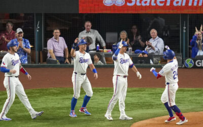 Helman impulsa a los Rangers con un grand slam en la victoria 5-0 sobre los Cerveceros