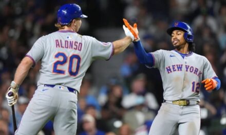 Lindor conecta jonrón y entra al club 30-30 por Mets, que siguen en zona de playoffs