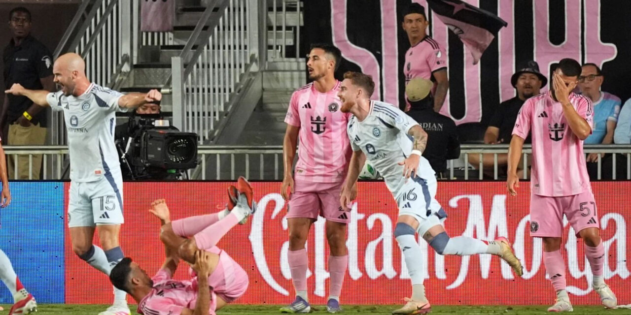 El Fire resiste la remontada liderada por Suárez y vence al Inter Miami 5-3 para asegurar su primera plaza en los playoffs desde 2007