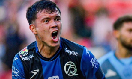 Gallos remontó ante Puebla