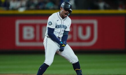 Julio Rodríguez define el triunfo de Marineros 3-2 sobre Tigres con un doble para igualar la serie