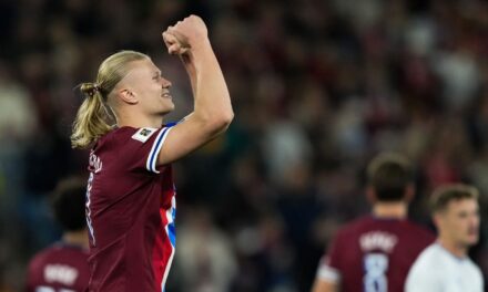 Triplete de Haaland; Sorloth asiste y Noruega hace pleno