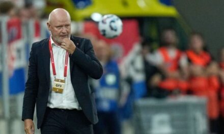 República Checa despide al técnico Ivan Hašek tras sorpresiva derrota ante Islas Feroe