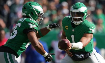 Barkley brilla con 150 yardas antes de lesionarse e Eagles aplastan 38-20 a Giants