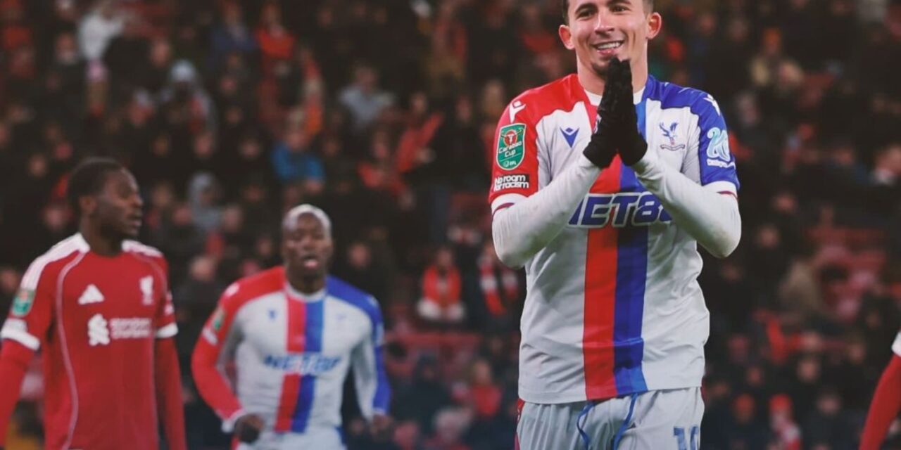 Liverpool cae 3-0 ante Palace mientras Arsenal, City y Chelsea avanzan