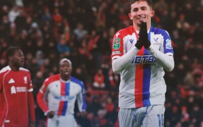 Liverpool cae 3-0 ante Palace mientras Arsenal, City y Chelsea avanzan