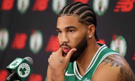 Jayson Tatum, estrella de los Celtics, asume como jefe de baloncesto de Duke, su universidad