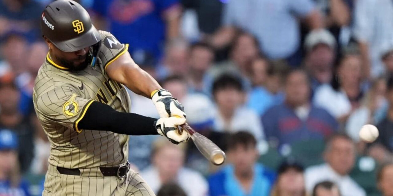 Padres: MLB suspende un juego a José Iglesias y multa a Xander Bogaerts por disputa con árbitros