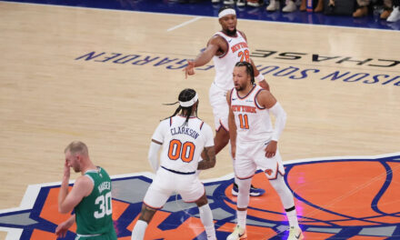 Brunson anota 31 puntos, Knicks dominan el segundo cuarto y vencen 105-95 a los Celtics