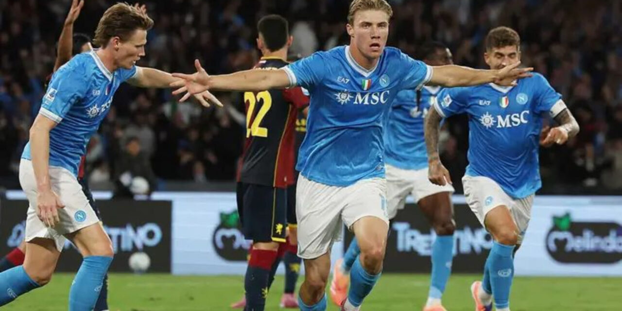 Nápoles hunde al Génova de Johan Vásquez