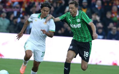 Dybala anota su primer gol en liga desde febrero y lleva a la Roma a la cima de la Serie A