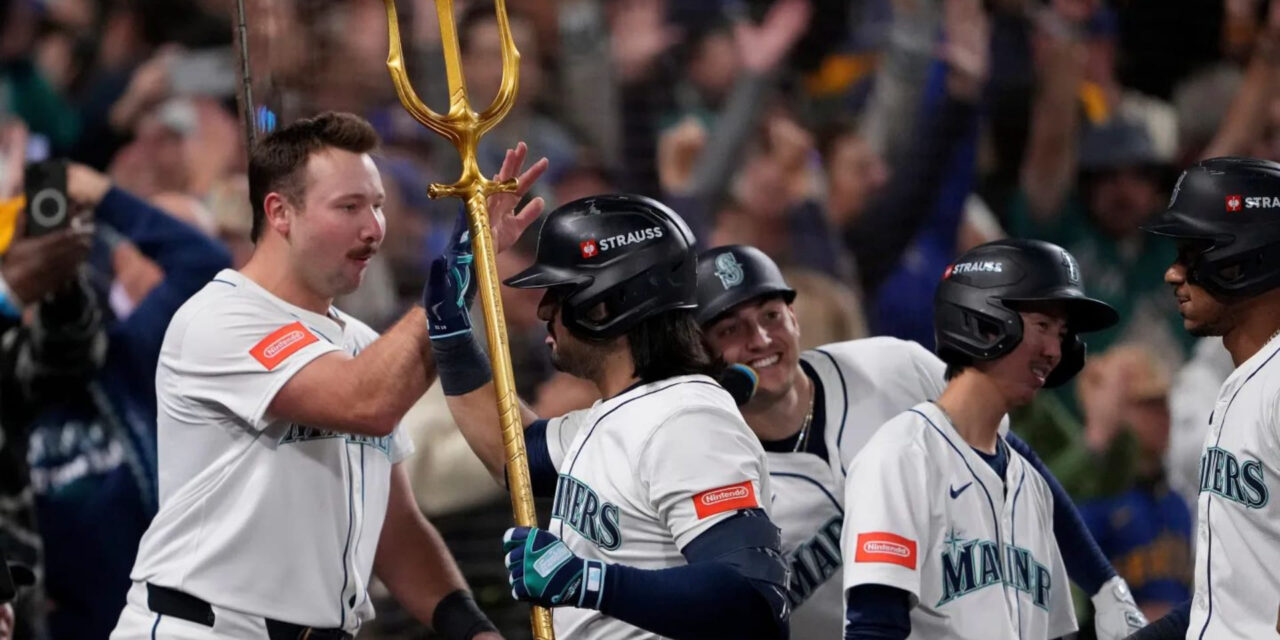 Eugenio Suárez remolca 5, Marineros vencen a Azulejos y están a un triunfo de su 1ra Serie Mundial