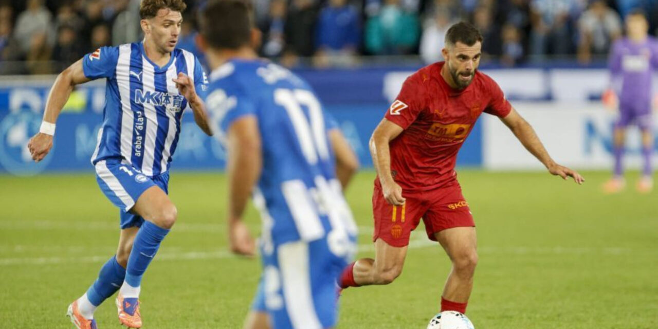 La racha sin victorias del Valencia continúa con un empate 0-0 ante el Alavés en la liga española