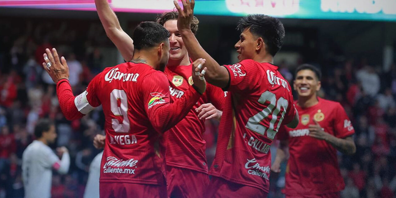 Diablos Rojos golea a Gallos