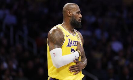 LeBron James se perderá la noche inaugural de su temporada 23 en la NBA por ciática