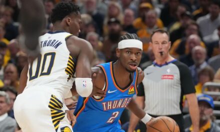 Shai Gilgeous-Alexander anota 55 puntos, el máximo de su carrera, para liderar al Thunder ante los Pacers 141-135 en tiempos extra.