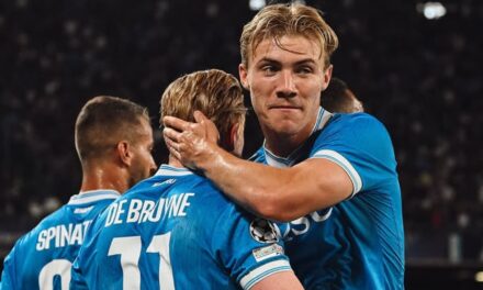 De Bruyne y Hojlund encienden el Maradona