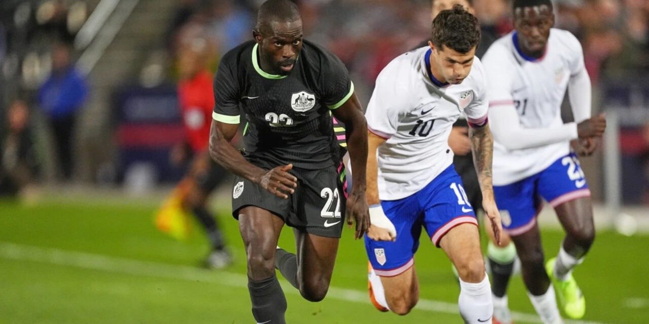 Wright anotó dos veces y Estados Unidos remontó para vencer a Australia 2-1 en un amistoso mientras Pulisic se retira por lesión.